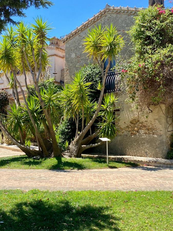 Le Colline Del Gelso-Masseria Mazzei Pensionat Rossano Exteriör bild